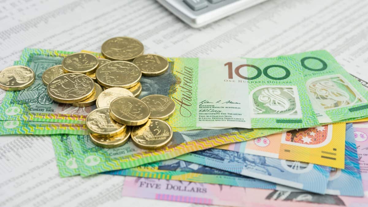 Plato Income Maximiser: FY26 profit slips, dividends steady