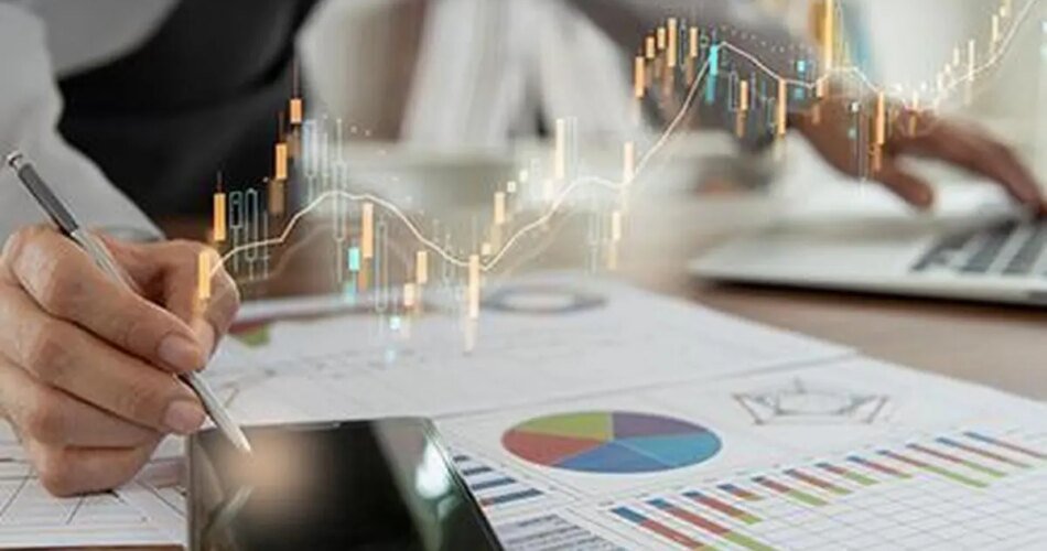 Smallcaps hit all-time high as Nifty stumbles on IT, FMCG drag
