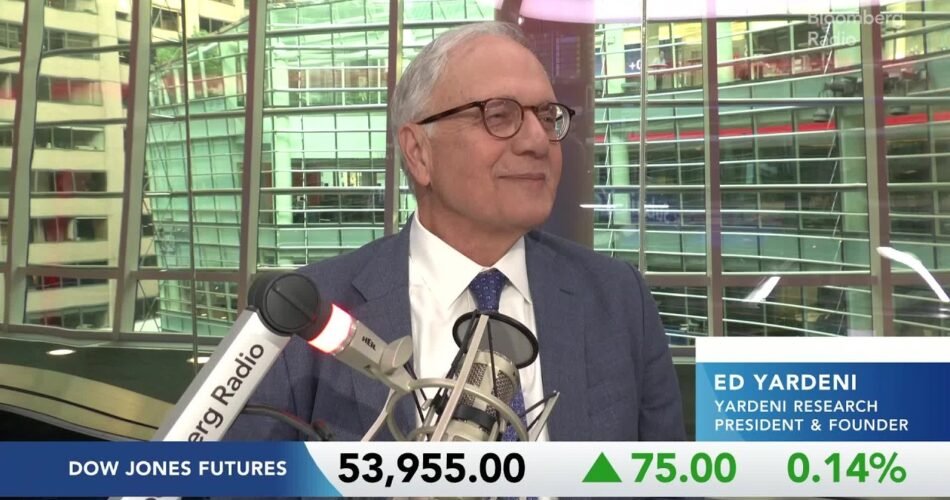 Yardeni Raises S&P 500 Target on ‘Fabulous Earnings Momentum’