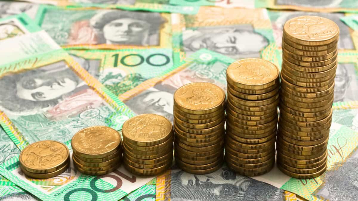 2 ASX dividend shares yielding 8% (or higher)