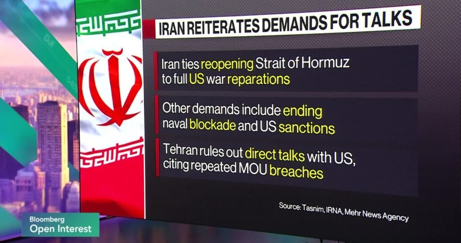 Pakistan Says US-Iran Are Close to an Arrangement on Strait of Hormuz