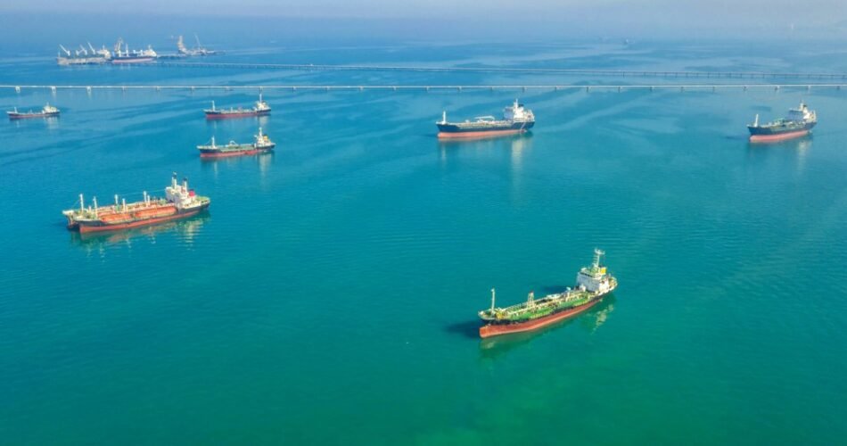 Hormuz Traffic Remains Depressed as Iran and Oman Weigh Temporary Corridor