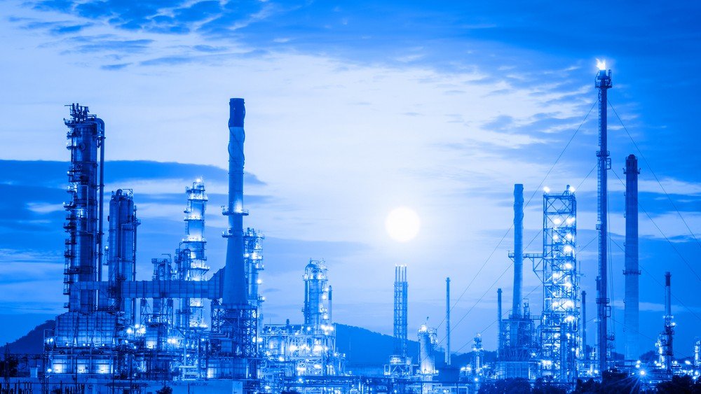 Goldman Sachs Sees Diesel Refining Margins Soaring to $63 a Barrel | OilPrice.com