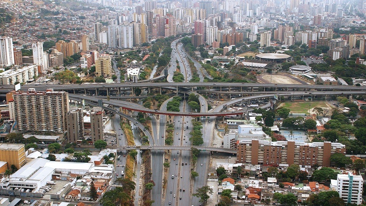 Chevron, ONGC and GE Vernova Near Final Venezuela Energy Deals | OilPrice.com