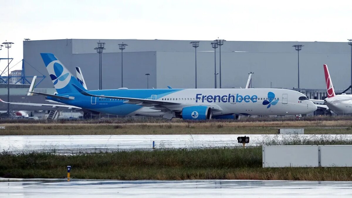 Montreal airport worker is killed by French Bee jet, TSB investigating