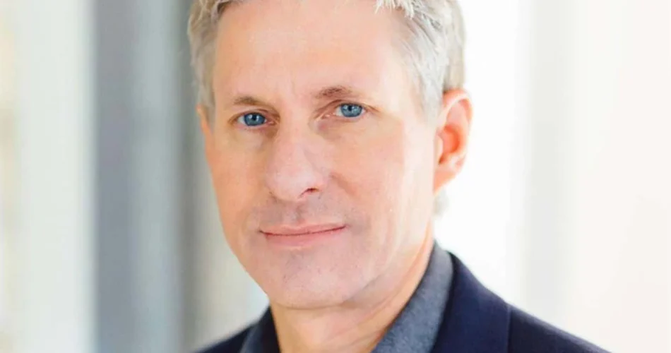 Ripple co-founder Chris Larsen faces Flock protest
