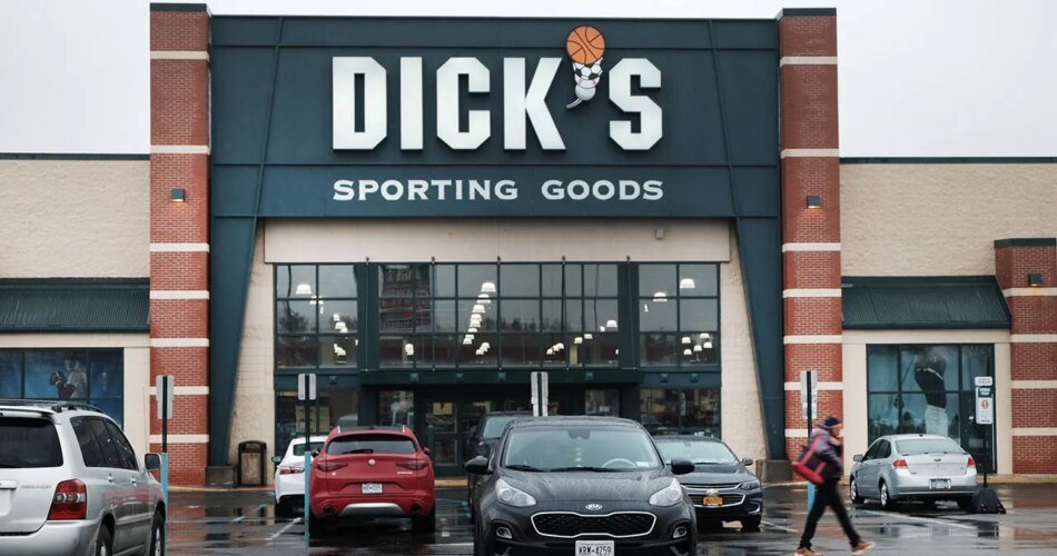 Dick’s Sporting Goods slashes 2026 outlook as consumer demand falls