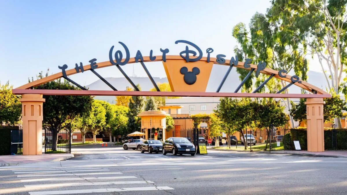 Disney offers early retirement to executives ahead of restructuring