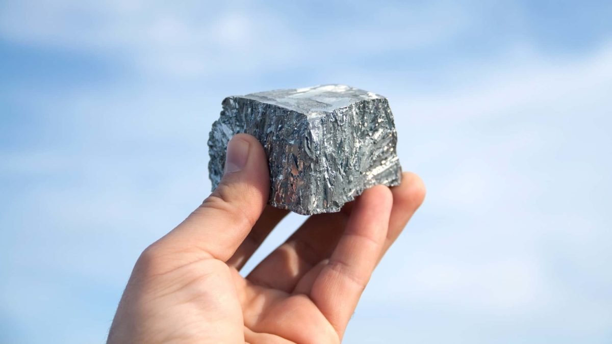 Lindian Resources secures heavy rare earths supply deal for SARECO facility