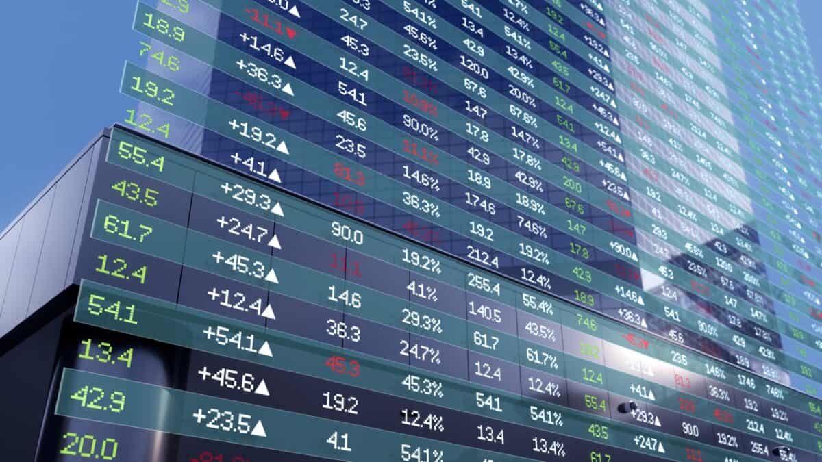 Why the ASX 200 is pushing higher as rate hike fears grow