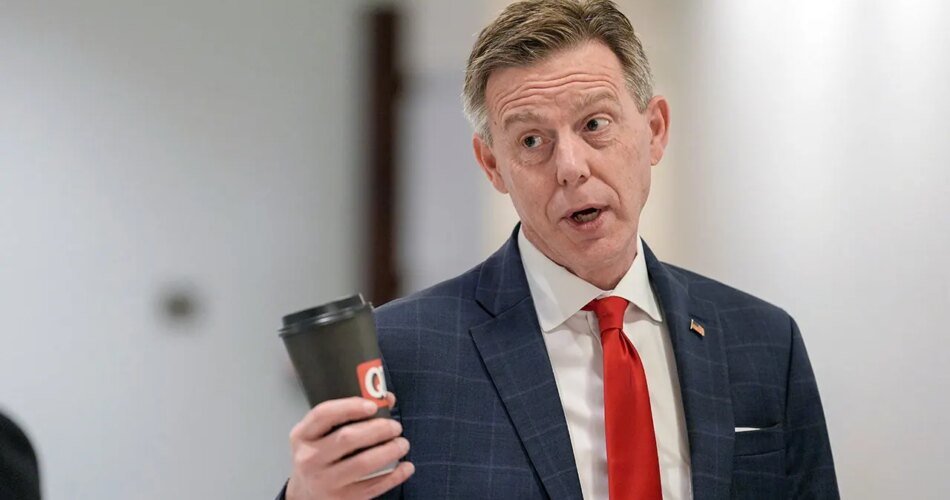 Trump-endorsed candidate clears key hurdle in red state gubernatorial race