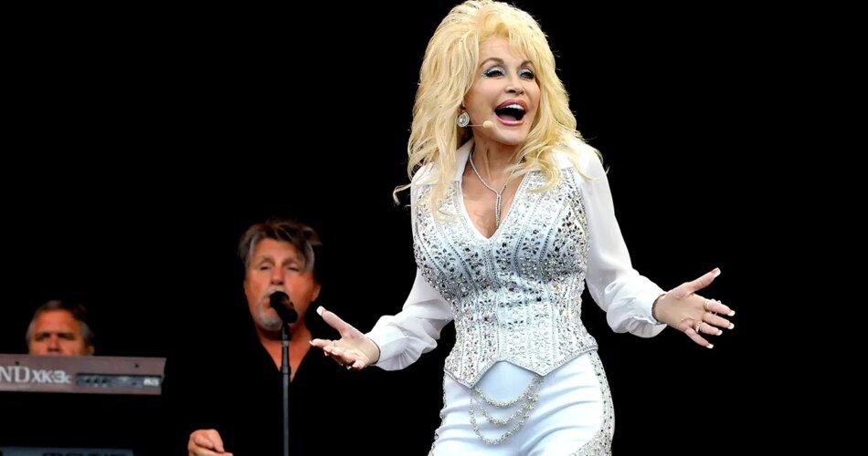 Dolly Parton refused politics and declined Medal of Freedom twice