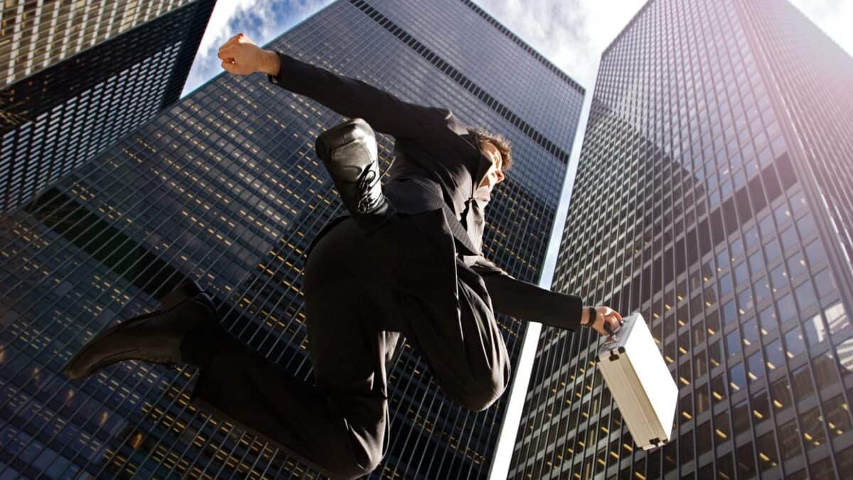 CBA shares bounce after settling long-running class action