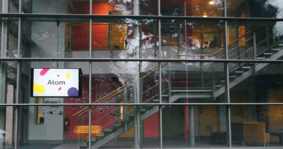 Atom Bank to replace veteran chief who advocated four-day working week