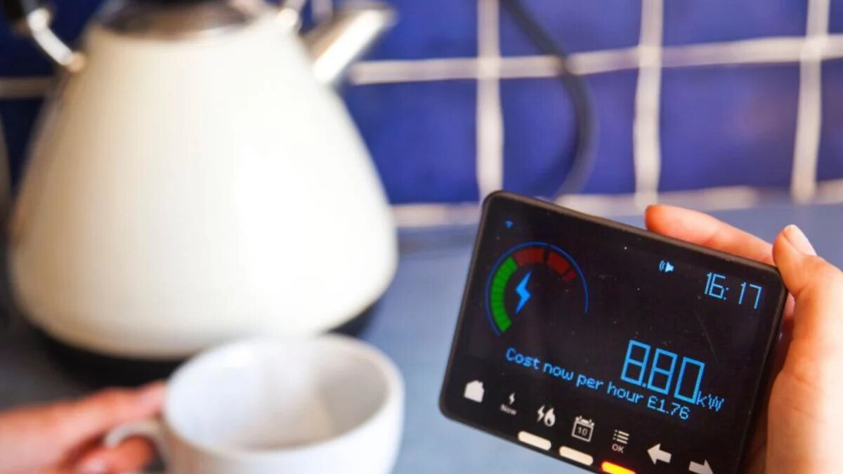 Households could save up to £173 a year by switching to fixed energy deal