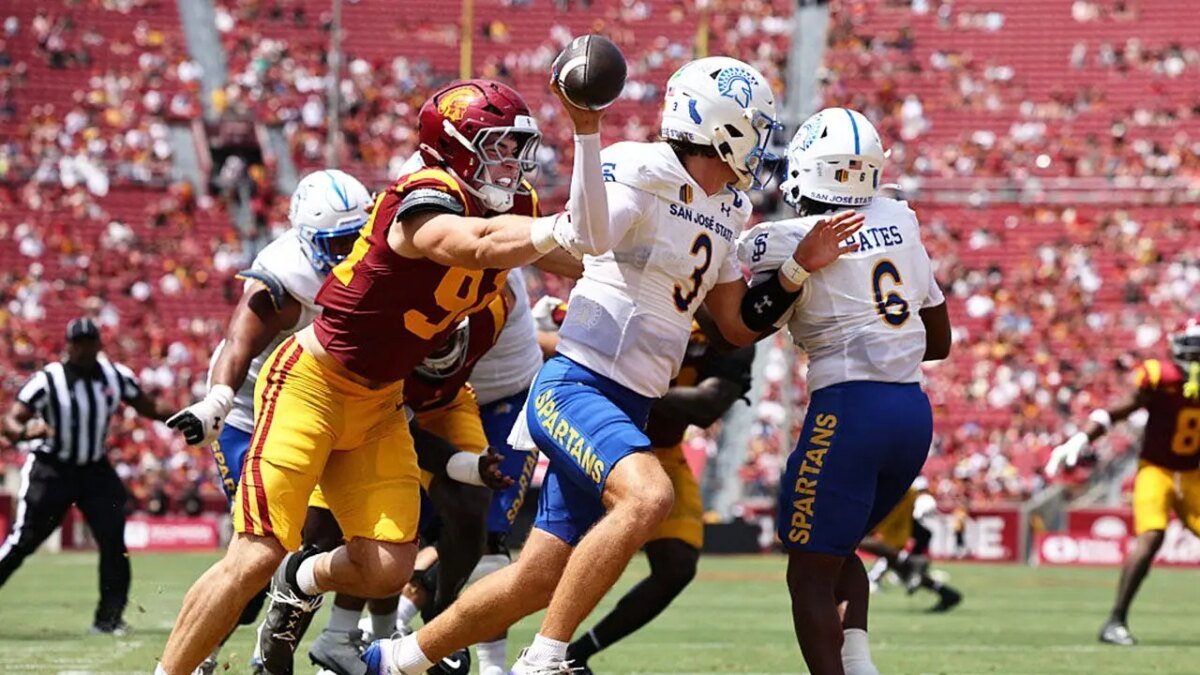 USC football ripped for pathetic crowd at home opener: ‘Absolutely embarrassing’