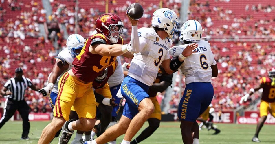 USC football ripped for pathetic crowd at home opener: ‘Absolutely embarrassing’