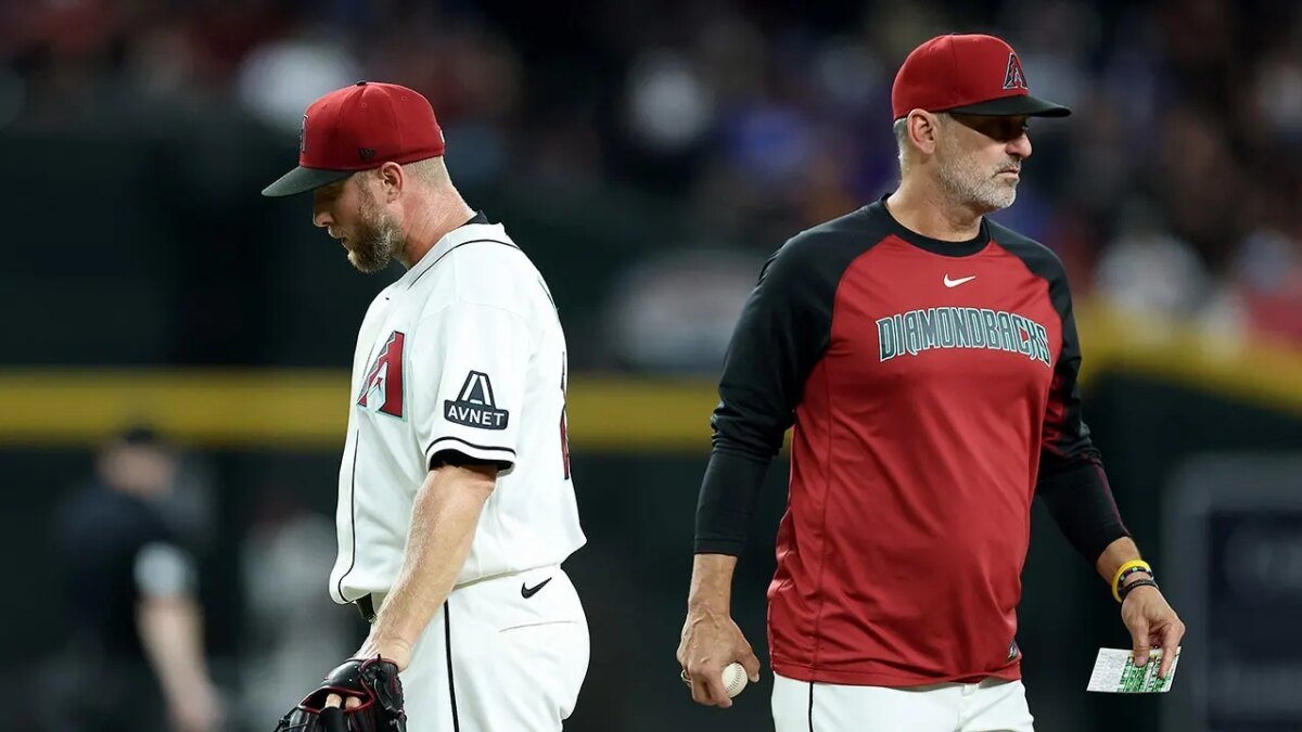 Diamondbacks manager Torey Lovullo apologizes to Chicago Cubs after sign stealing controversy: ‘bush league’