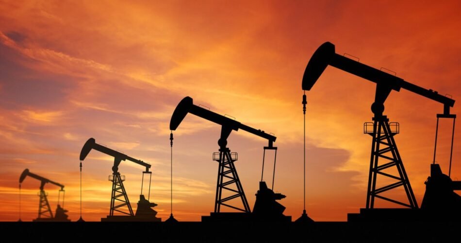 SLB, Formentera Plan to Reactivate Oil Rigs in Venezuela