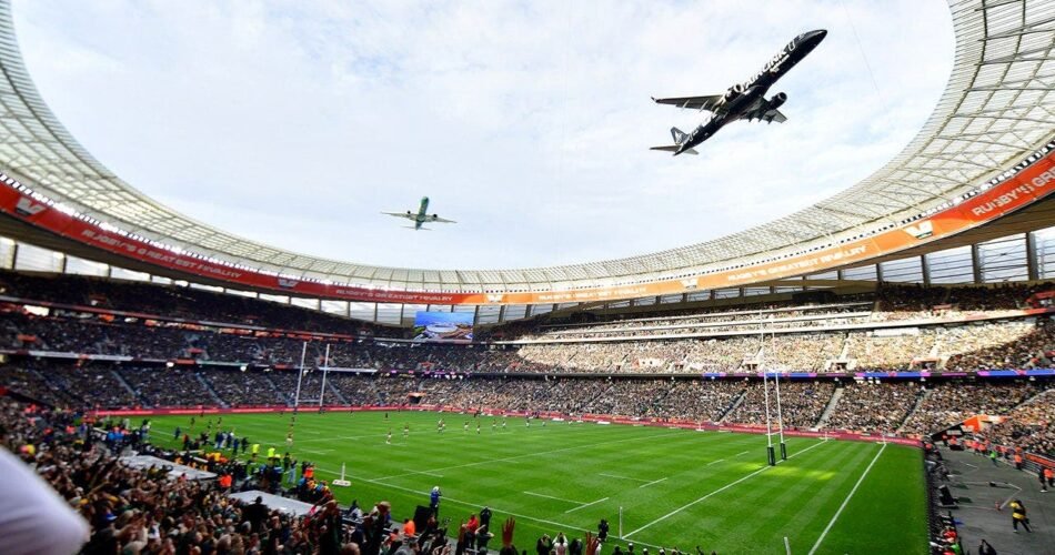 Footage of two planes stunning a rugby stadium with one of the wildest flyovers ever goes viral