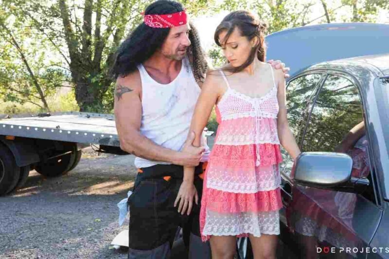 LETSDOEIT - Shrima Malati Bangs By The Car With Truck Repair Man