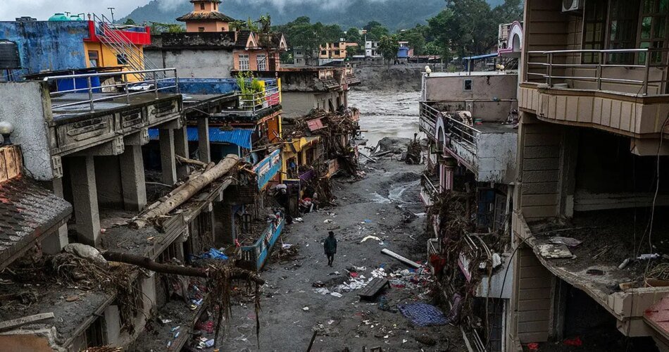 Roughly 80 Americans still unaccounted for after Himalayan disaster kills 903, officials say